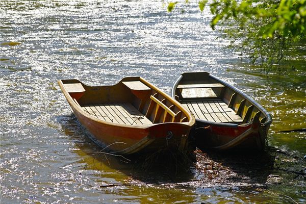 木筏的样子图片
